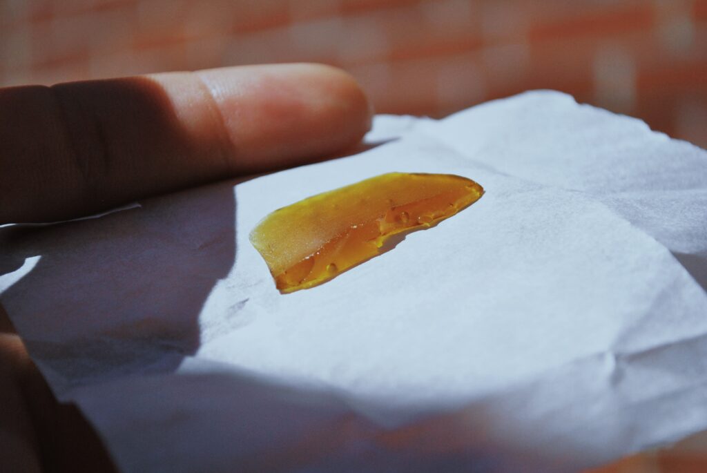 dabbing cannabis concentrate